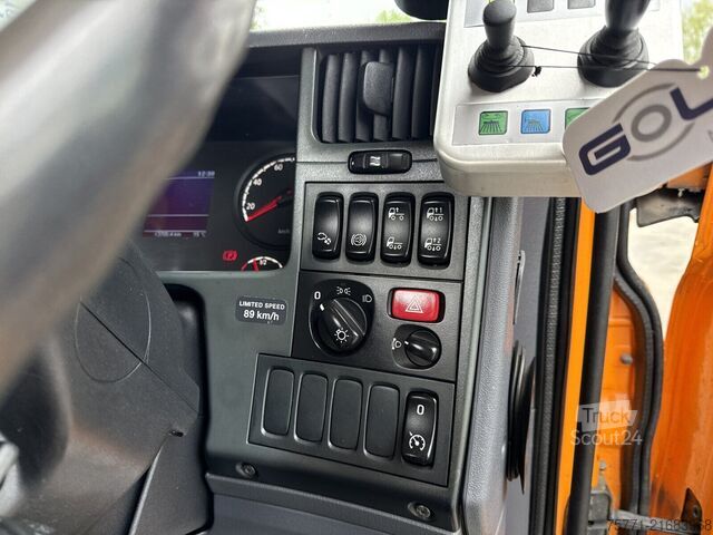Zamiatarka Scania G230 4x2 EURO5 ZAMIATARKA SCARAB MAGNUM