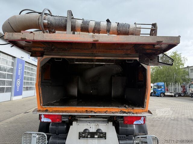 Zamiatarka Scania G230 4x2 EURO5 ZAMIATARKA SCARAB MAGNUM