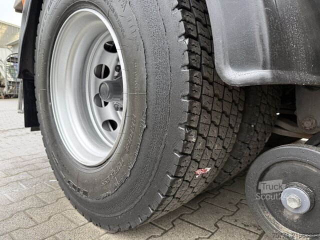 Zamiatarka Scania G230 4x2 EURO5 ZAMIATARKA SCARAB MAGNUM