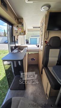 Kastenwagen Wohnmobil / Campervan Pössl Roady R 540