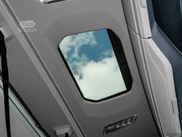 Standardní tahač DAF XG+ 530 FT + INTARDER + 1185l TANKS +FULL SPOILER