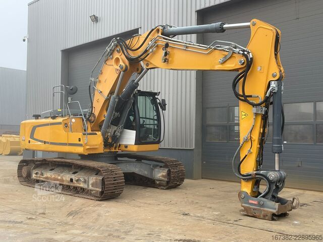 Lánctalpas kotrógép Liebherr R926LC