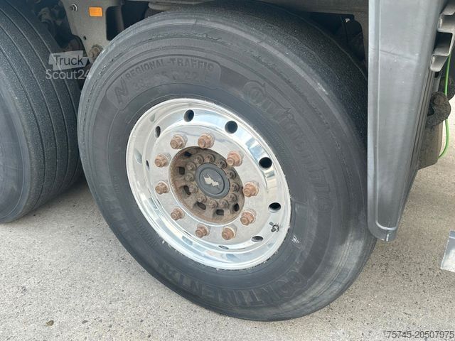 Semirremolque frigorífico SCHMITZ CARGOBULL SKO 24L * DOPPELSTOCK * LIFT * NEUER MOTOR* ALU*