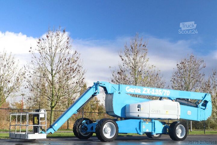 Pont élévateur à ciseaux Genie ZX-135/70 | 43 METER | 272 KG