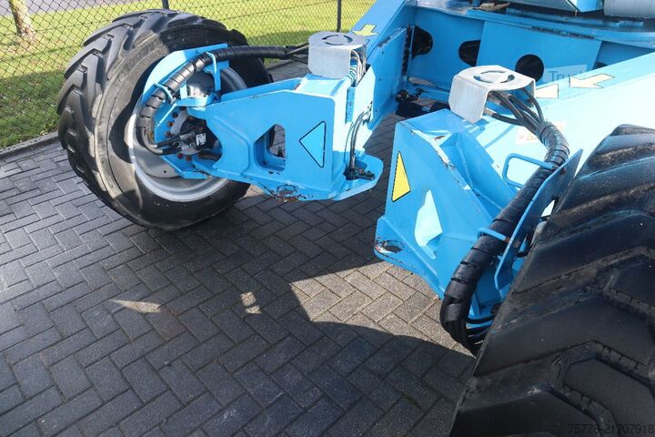 Pont élévateur à ciseaux Genie ZX-135/70 | 43 METER | 272 KG