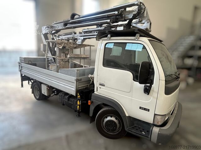 Lastbilsmonterad arbetsplattform Nissan Cabstar