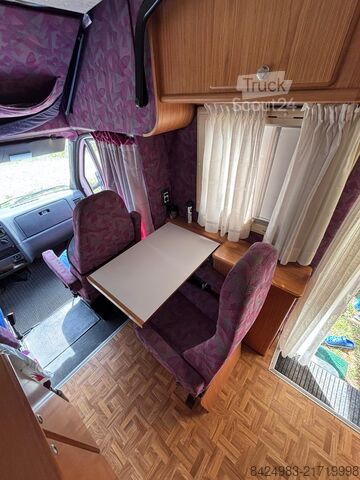 Autorulotă semi-integrată Wingamm Oasi 620