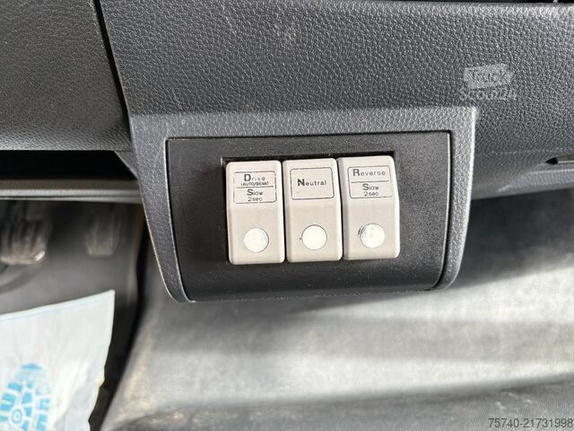 Drsna ponjava Iveco EUROCARGO 90E18 + EURO 5 + LOW KM + 3 STOELEN