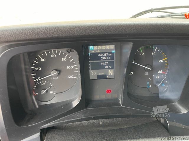 Jeřáb na nákladním automobilu MERCEDES-BENZ Arocs 2643 L 6x4 Abrollkipper mit Kran Funk+Grei