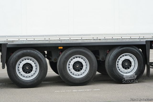 Dobozos félpótkocsi SCHMITZ CARGOBULL SKO 24 / DOPPELSTOCK / ROLLTOR nur 155000 km