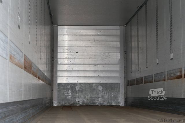 Dobozos félpótkocsi SCHMITZ CARGOBULL SKO 24 / DOPPELSTOCK / ROLLTOR nur 155000 km