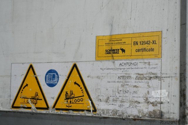 Dobozos félpótkocsi SCHMITZ CARGOBULL SKO 24 / DOPPELSTOCK / ROLLTOR nur 155000 km