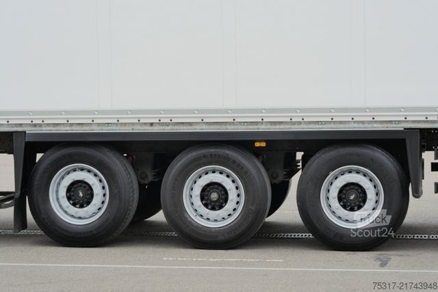 Dobozos félpótkocsi SCHMITZ CARGOBULL SKO 24 / DOPPELSTOCK / ROLLTOR nur 155000 km