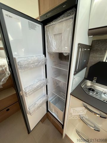 Polointegrovaný obytný vůz BÜRSTNER Lyseo TD 690 *Freistaat Edition*Automatik*2025*