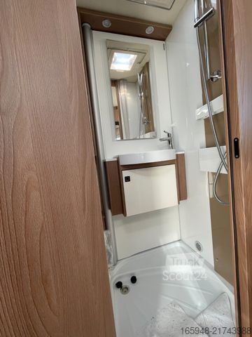 Polointegrovaný obytný vůz BÜRSTNER Lyseo TD 690 *Freistaat Edition*Automatik*2025*