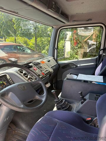 Rashladni kamion Mercedes-Benz Atego 815