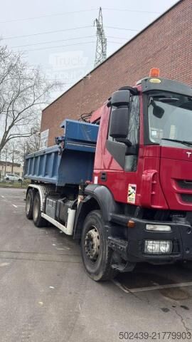 شاحنة قلابة Iveco Trakker 360