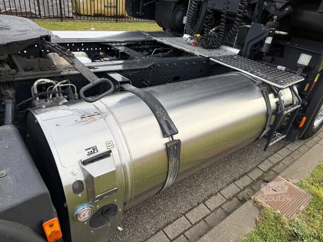 Standard-SZM Iveco S-WAY 460 2021 retarder