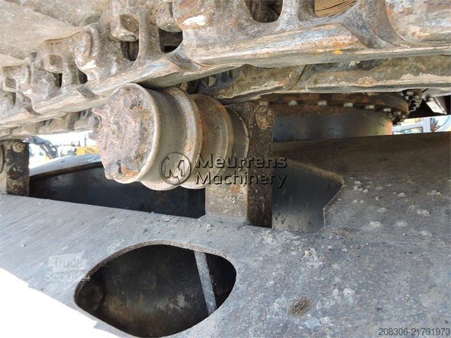 Excavatrice à chaînes DOOSAN DX225LC