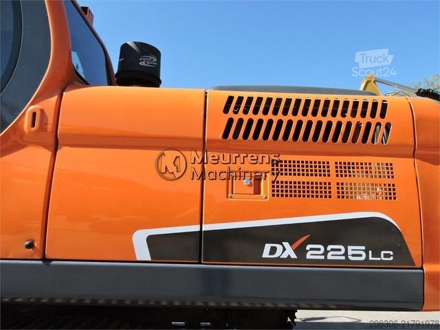 Гусеничний екскаватор DOOSAN DX225LC