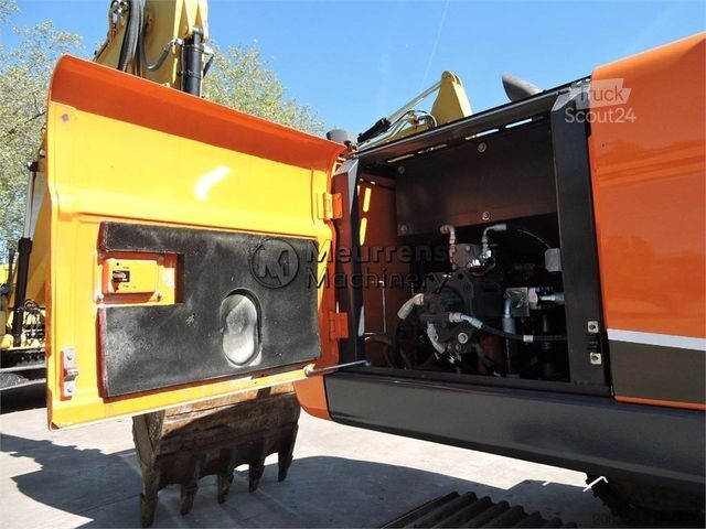 Гусеничний екскаватор DOOSAN DX225LC