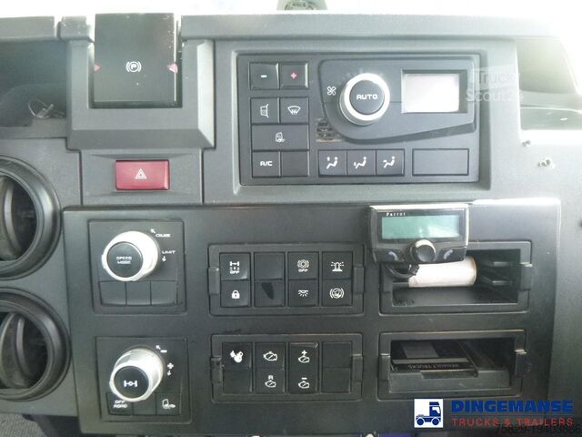 Kipper Renault K 430 8x4 RHD tipper