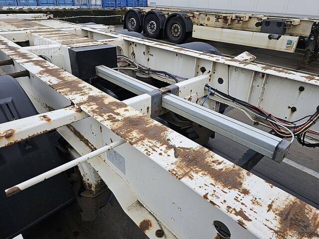 Konteinerių vežimas KRONE SD