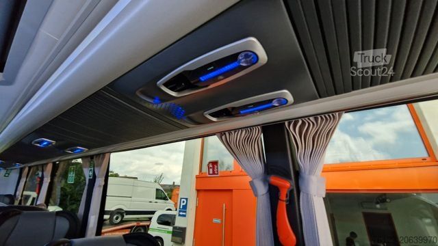 Minibus MERCEDES-BENZ 519 Sunset S 4 Ferqui Chasis 907 Vorlauffahrzeug