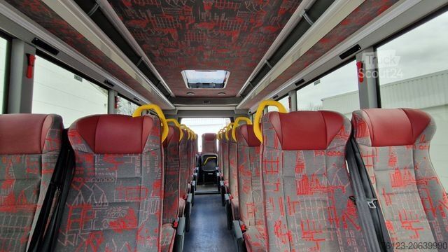 Minibus MERCEDES-BENZ 30 Sitzer Schul- Transferbus 519 Lagerfahrzeug