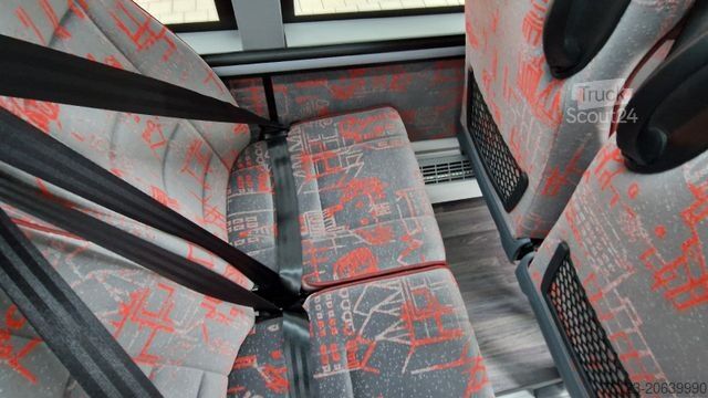 Minibus MERCEDES-BENZ 30 Sitzer Schul- Transferbus 519 Lagerfahrzeug