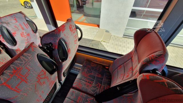 Minibus MERCEDES-BENZ 30 Sitzer Schul- Transferbus 519 Lagerfahrzeug