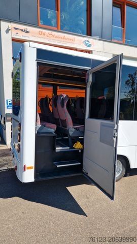 Minibus MERCEDES-BENZ 30 Sitzer Schul- Transferbus 519 Lagerfahrzeug