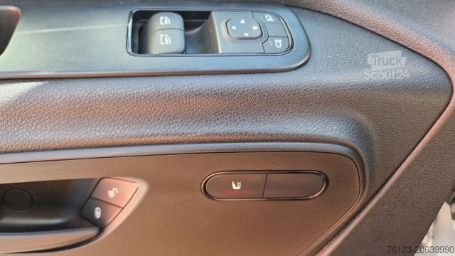 Minibus MERCEDES-BENZ 30 Sitzer Schul- Transferbus 519 Lagerfahrzeug