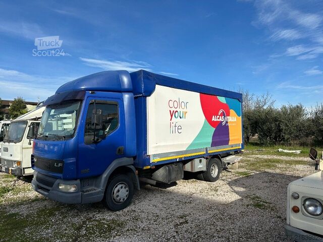 Φορτηγό πλατφόρμα με μουσαμά DAF 45.220