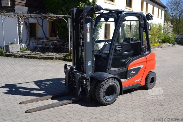 Фронтальний навантажувач вилковий LINDE H30T / hydr. Zinkenvers. / Lastgewichtsanzeige
