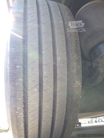 Atvira puspriekabė su tentu KÖGEL SN 24 FastSlider/Lift/LASI Getränke/Edscha/ALCOA