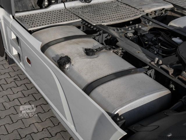 Standartinis vilkikas DAF XF 480 FT SSC + INTARDER + 1050l TANKS Klima ZV