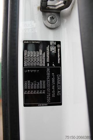 Автомобиль с заменяемым кузовом MERCEDES-BENZ 2540 6x2 (kein 2542 2545) Fahrschule Nr.: 250