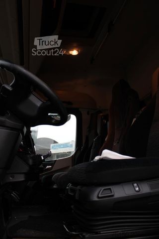 Автомобиль с заменяемым кузовом MERCEDES-BENZ 2540 6x2 (kein 2542 2545) Fahrschule Nr.: 250