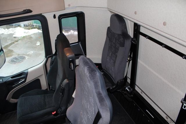 Автомобиль с заменяемым кузовом MERCEDES-BENZ 2540 6x2 (kein 2542 2545) Fahrschule Nr.: 250