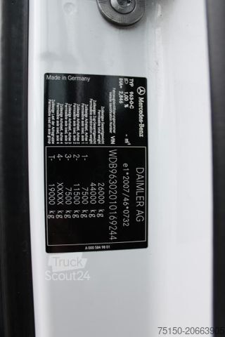 Автомобиль с заменяемым кузовом MERCEDES-BENZ 2540 6x2 (kein 2542 2545) Fahrschule Nr.: 244