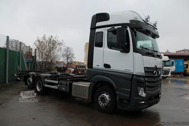 Автомобиль с заменяемым кузовом MERCEDES-BENZ 2540 6x2 (kein 2542 2545) Fahrschule Nr.: 244