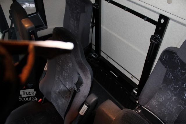 Автомобиль с заменяемым кузовом MERCEDES-BENZ 2540 6x2 (kein 2542 2545) Fahrschule Nr.: 244