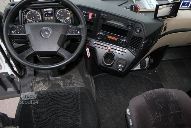 Автомобиль с заменяемым кузовом MERCEDES-BENZ 2540 6x2 (kein 2542 2545) Fahrschule Nr.: 244