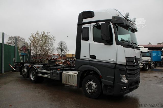 Автомобиль с заменяемым кузовом MERCEDES-BENZ 2540 6x2 (kein 2542 2545) Fahrschule Nr.: 280