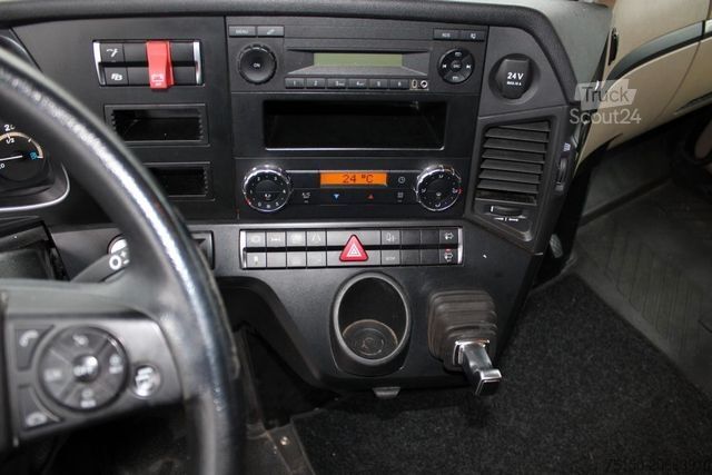 Автомобиль с заменяемым кузовом MERCEDES-BENZ 2540 6x2 (kein 2542 2545) Fahrschule Nr.: 280