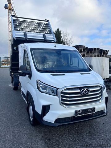 Kravas mikroautobuss ar pašizgāzēju MAXUS Deliver 9 Chassis L3 Kipper Bawer Box AHK 147Ps