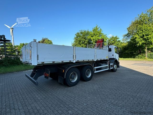 Kravas automašīnai uzstādīts celtnis MERCEDES-BENZ Axor 2633 Kipper mit Kran Fassi F135