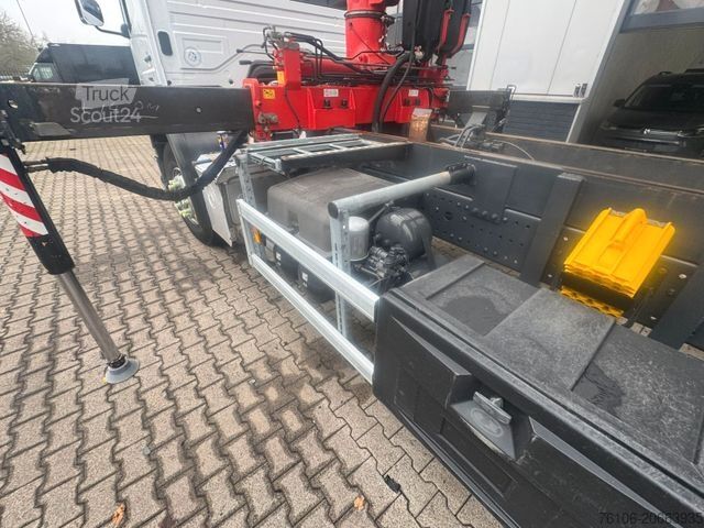 Tipper truck MERCEDES-BENZ Axor 2633 Kipper mit Kran Fassi F135