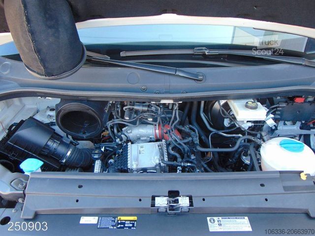 Komercijalno vozilo sa visokim krovom VOLKSWAGEN Crafter 2.0 TDI Maxi 4 Motion - Klima - Kamera -